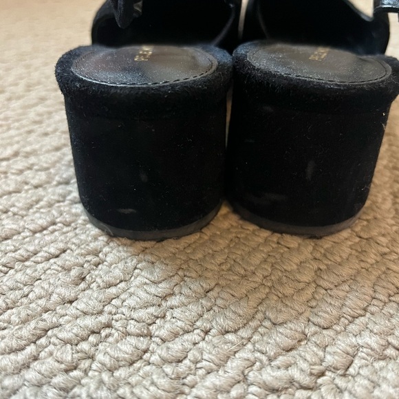 Pelle Moda Women's Black Slingback Shoes - Picture 5 of 5